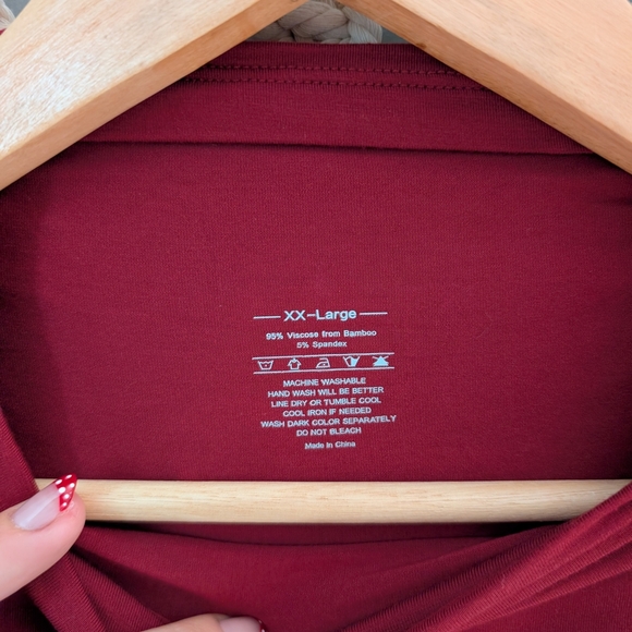 2/$20 Red Women's Top Bamboo Nwt Long Sleeve Xxl - Picture 4 of 4